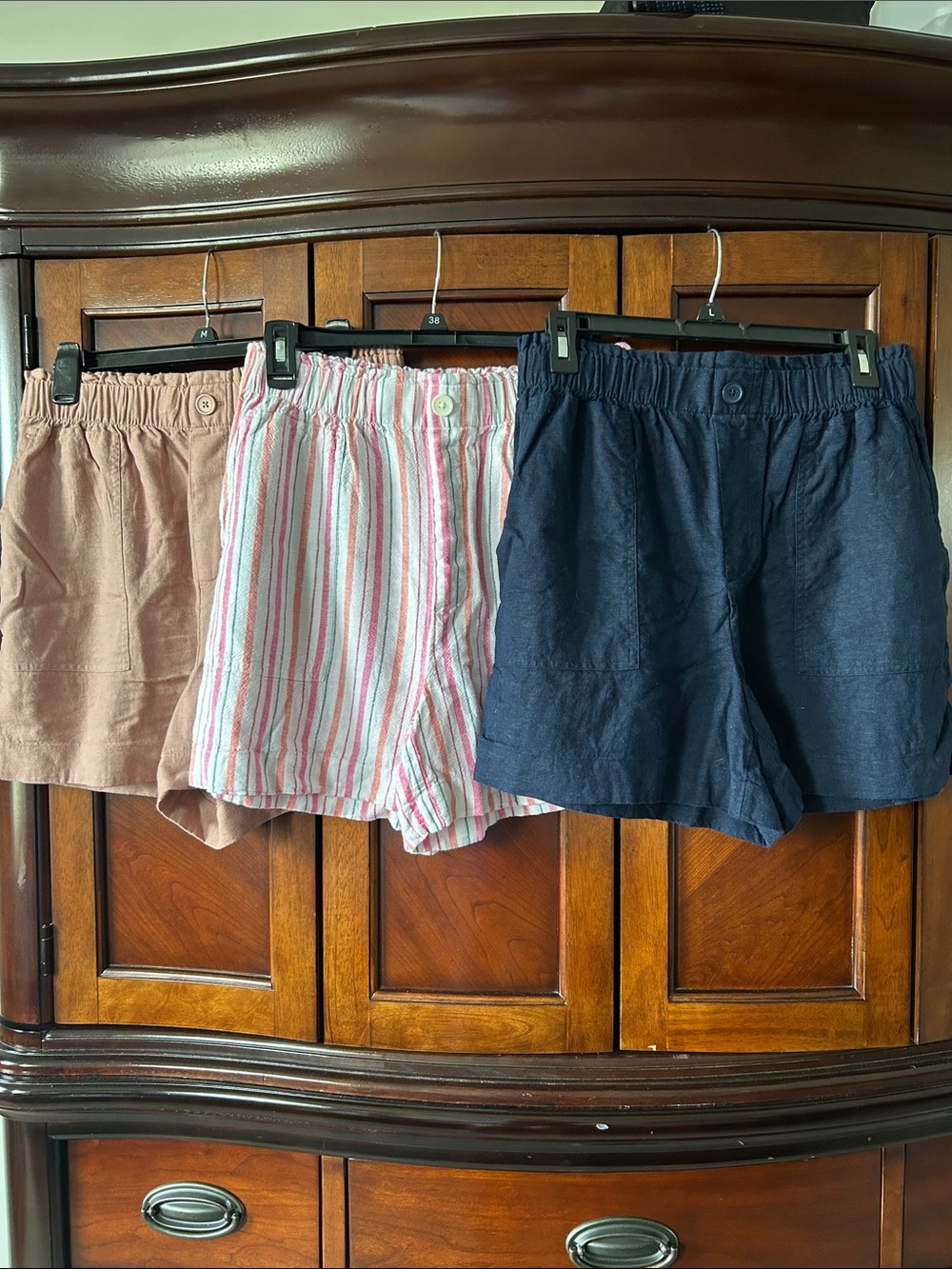 Women’s Loft High rise elastic paper bag waist short size M